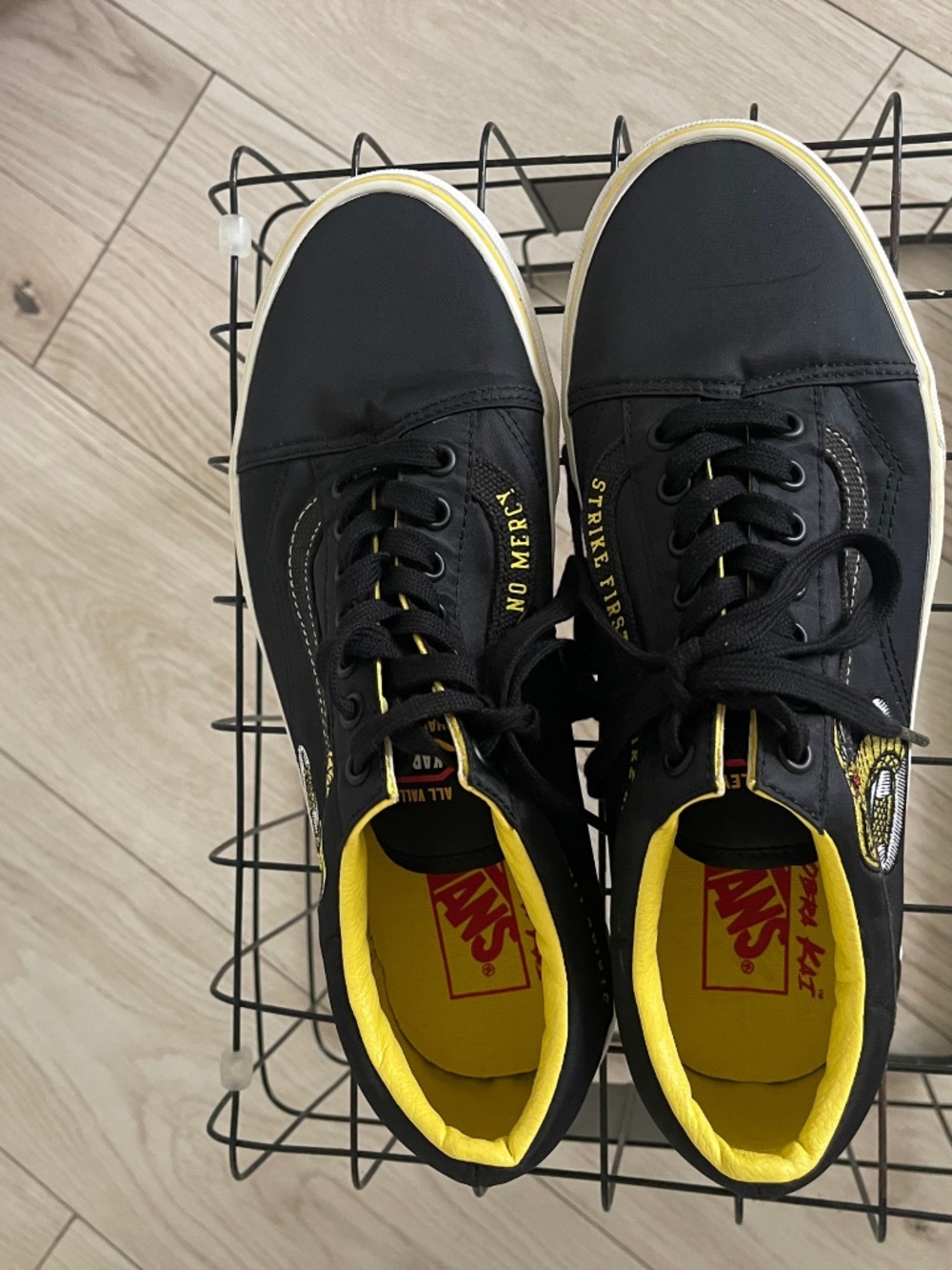 Black Vans Sneakers – Size 9 – Like New